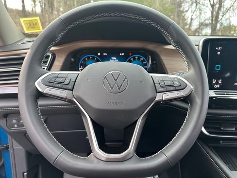 New 2026 Volkswagen Atlas SE image 7