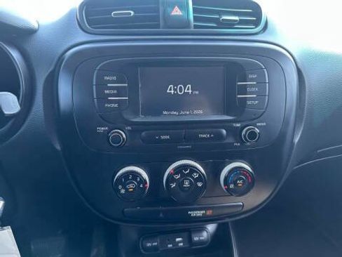Used 2019 Kia Soul FWD image 20
