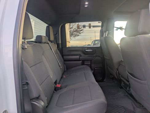 Used 2023 Chevrolet Silverado 2500 LT image 28