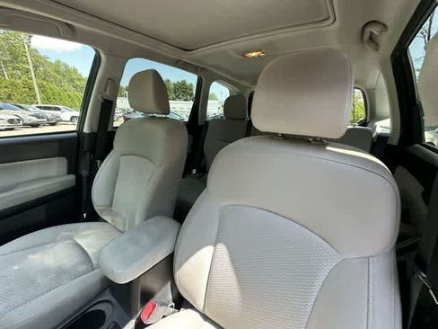 Used 2017 Subaru Forester 2.5i Premium w/ All-Weather Package AWD/4WD image 14