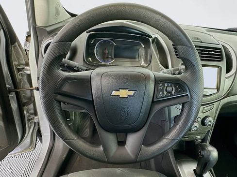 Used 2016 Chevrolet Trax LS FWD image 11