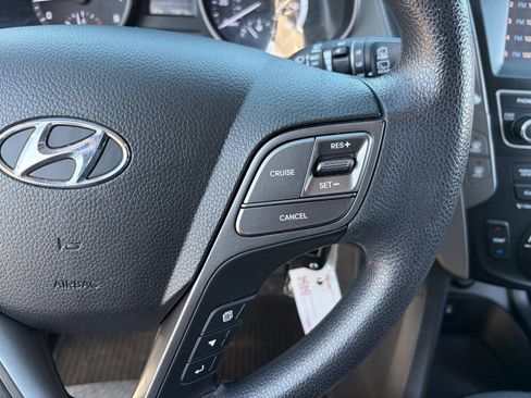 Used 2017 Hyundai Santa Fe Sport FWD image 26