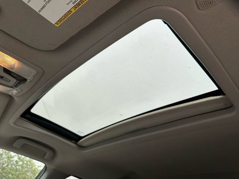 Certified 2019 Toyota Sienna XLE w/ XLE Navigation Package AWD/4WD image 8