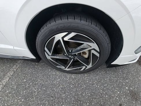 Used 2025 Hyundai Sonata SEL FWD image 17