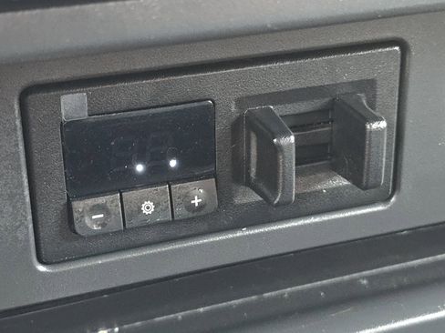 Used 2023 Nissan Titan Platinum Reserve w/ Moonroof Package image 12