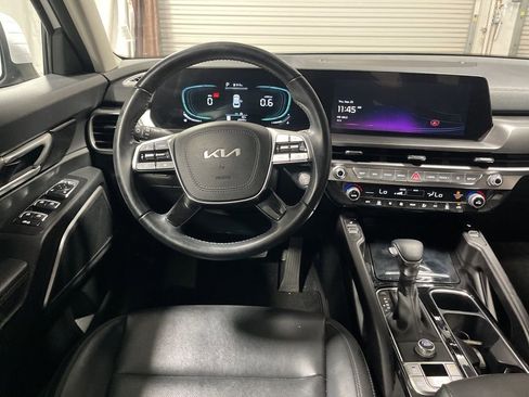 Used 2025 Kia Telluride S image 15
