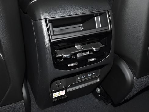 New 2026 Jeep Grand Cherokee Altitude AWD/4WD image 29