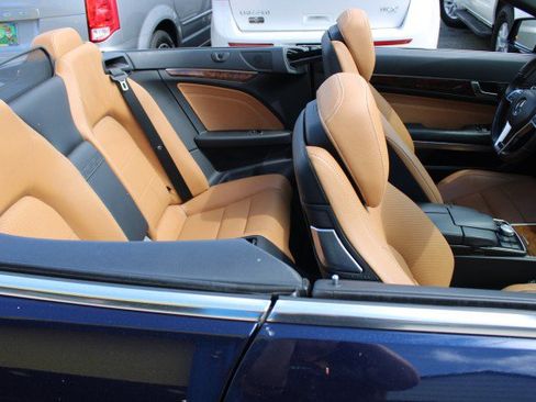 Used 2015 Mercedes-Benz E 550 Cabriolet image 10