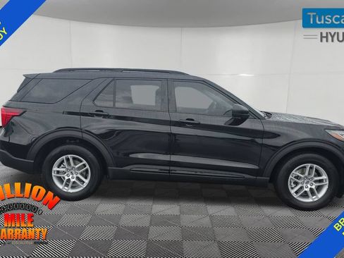 Used 2026 Ford Explorer Active RWD image 9