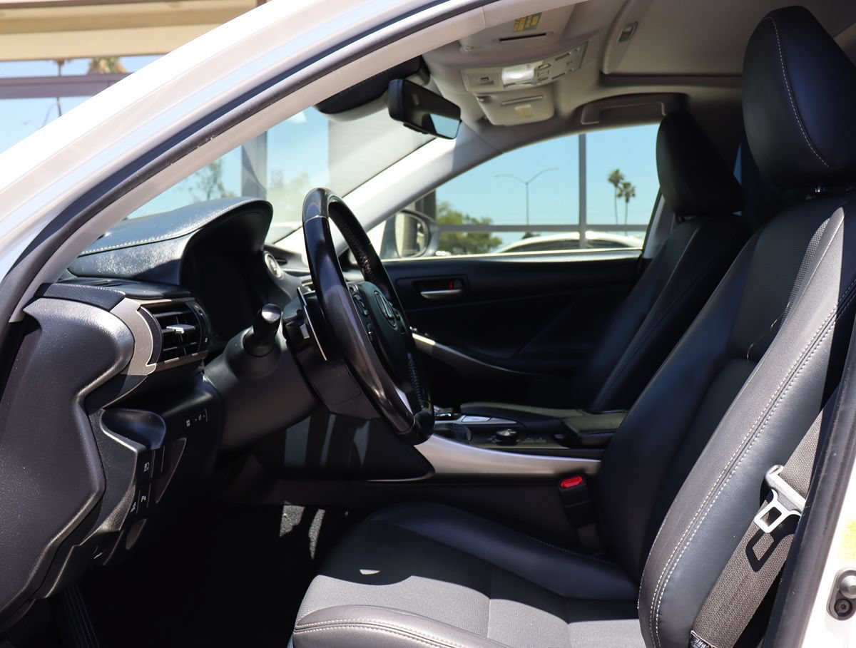 Used 2017 Lexus IS 200t w/ Navigation System Package RWD image 38