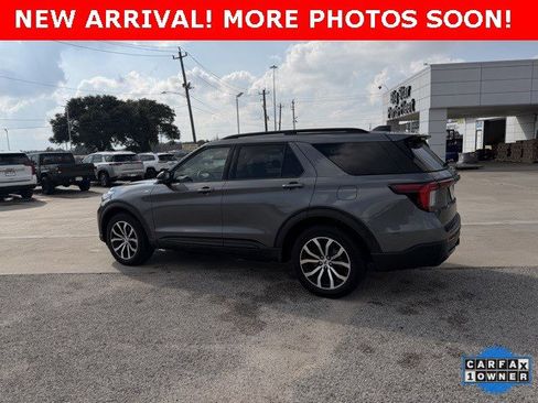 Used 2025 Ford Explorer ST-Line image 5
