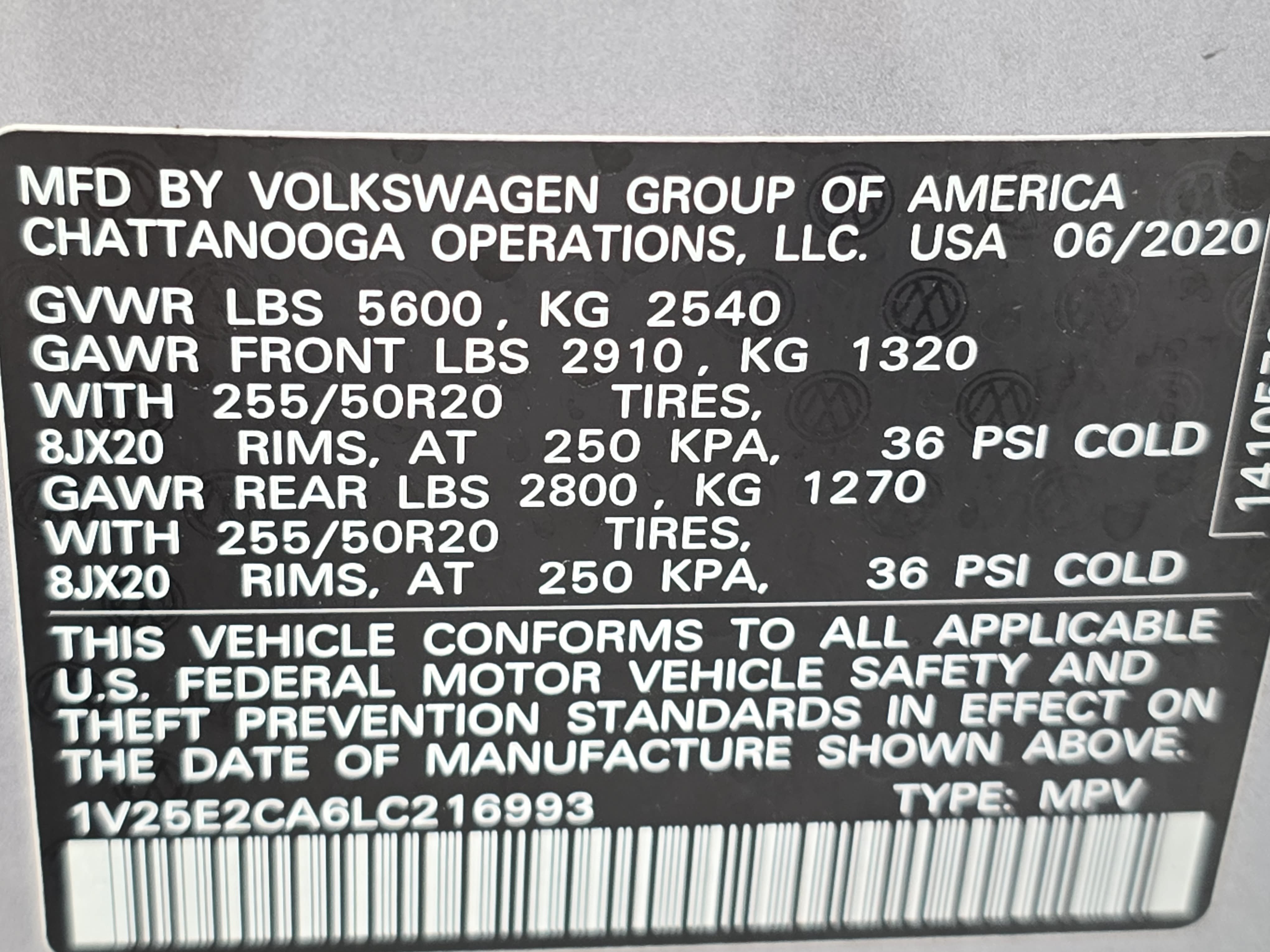 Used 2020 Volkswagen Atlas Cross Sport SE w/ Panoramic Sunroof Package FWD image 36