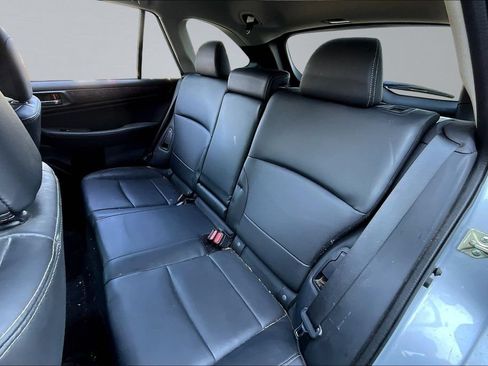 Used 2017 Subaru Outback 2.5i Limited AWD/4WD image 18