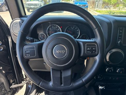 Used 2015 Jeep Wrangler Unlimited Sport w/ Quick Order Package 24S AWD/4WD image 14