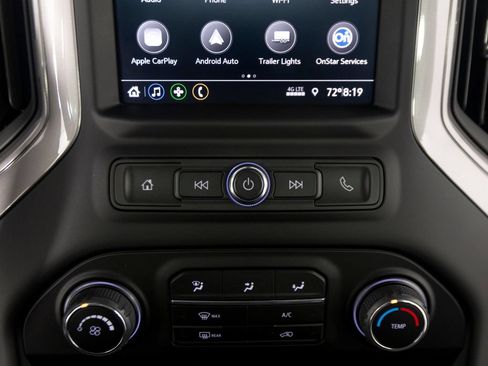 Used 2022 Chevrolet Silverado 2500 Custom w/ Custom Value Package AWD/4WD image 18