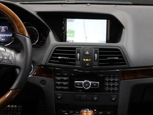 Used 2013 Mercedes-Benz E 350 4MATIC Coupe image 52