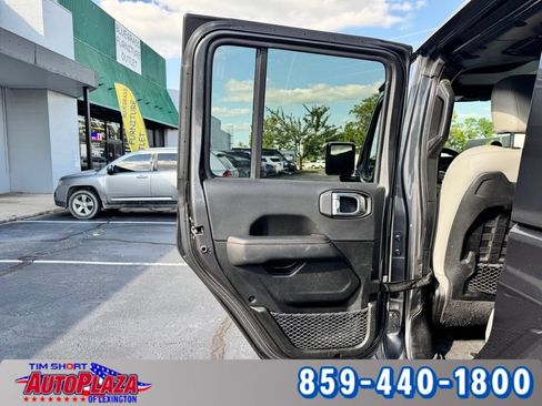 Used 2022 Jeep Gladiator Mojave w/ LED Lighting Group AWD/4WD image 44