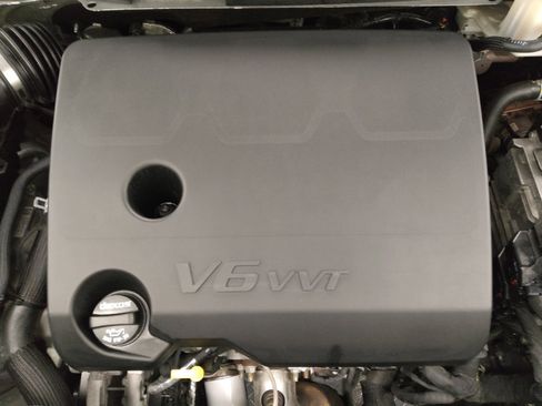 Used 2019 Chevrolet Traverse LT image 30