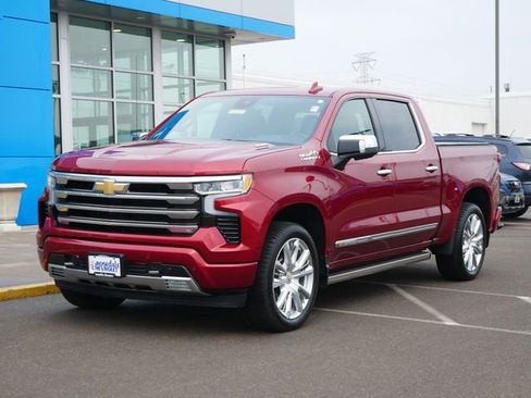 Used 2024 Chevrolet Silverado 1500 High Country image 2