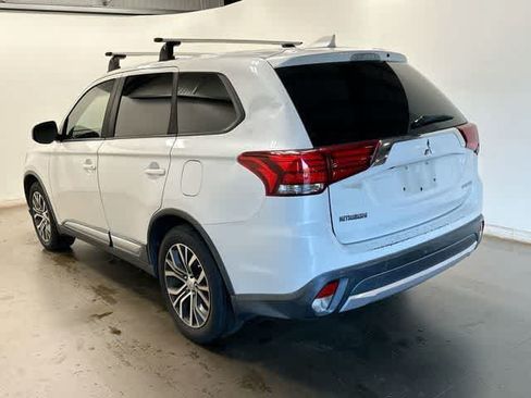 Used 2017 Mitsubishi Outlander ES FWD image 20