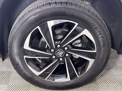 Used 2025 Buick Enclave Sport Touring w/ Power Package image 34