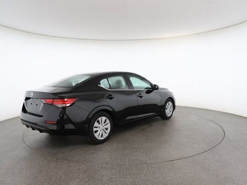 Used 2020 Nissan Sentra S image 18