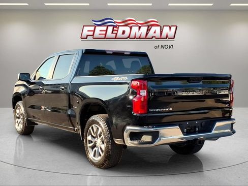 Used 2025 Chevrolet Silverado 1500 LT AWD/4WD image 3