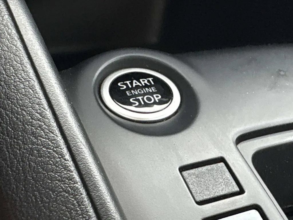 Used 2025 Nissan Kicks Play S FWD image 32