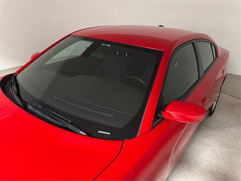 Used 2022 Dodge Charger SXT image 12