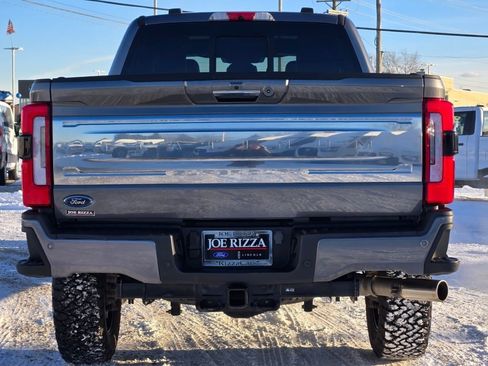 Used 2023 Ford F250 Platinum w/ FX4 Off-Road Package image 12