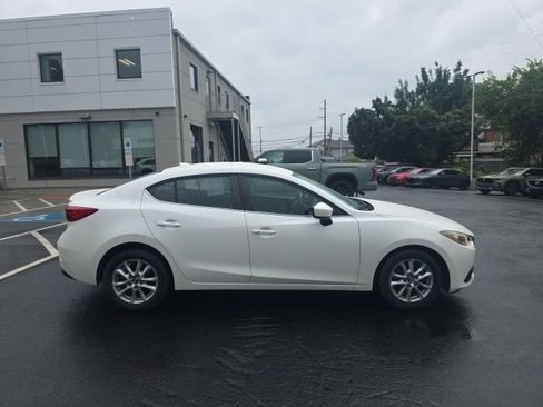 Used 2014 MAZDA MAZDA3 i Touring w/ Technology Package FWD image 7
