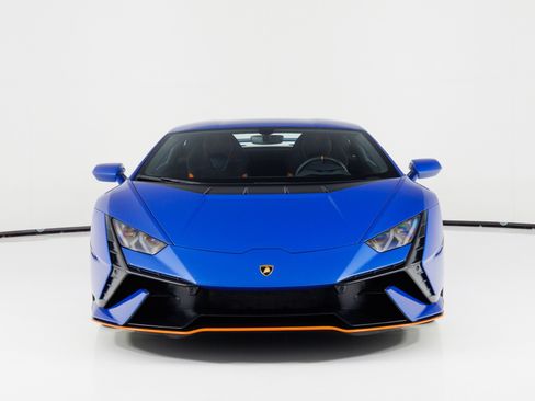 Used 2023 Lamborghini Huracan Tecnica RWD image 8