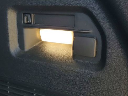 Used 2023 Ford Explorer XLT w/ Equipment Group 202A AWD/4WD image 9