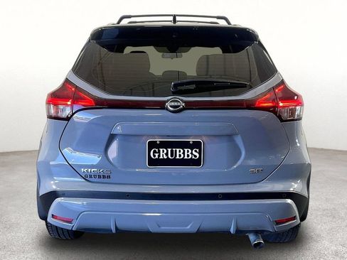 Used 2024 Nissan Kicks SR w/ SR Premium Package FWD image 5