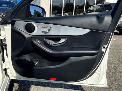 Used 2018 Mercedes-Benz C 300 4MATIC Sedan image 19