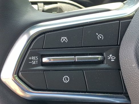 Used 2026 Chevrolet Equinox LT w/ Convenience Package II AWD/4WD image 23