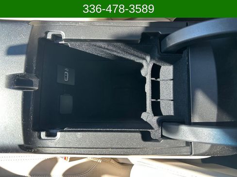 Used 2019 Lincoln Nautilus Select image 26