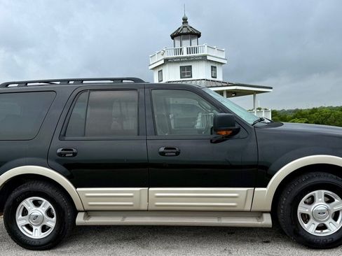 Used 2005 Ford Expedition Eddie Bauer RWD image 4