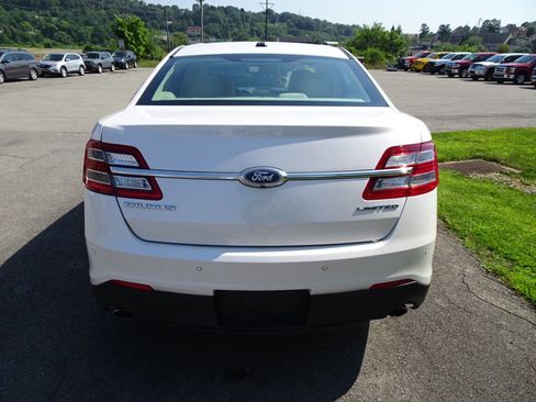Used 2018 Ford Taurus Limited image 7