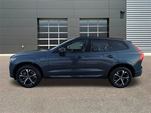 New 2026 Volvo XC60 T8 Core w/ Climate Package image 4