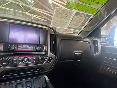 Used 2015 GMC Sierra 2500 Denali AWD/4WD image 13