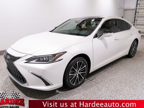 Used 2024 Lexus ES 350 w/ Premium Package FWD image 2