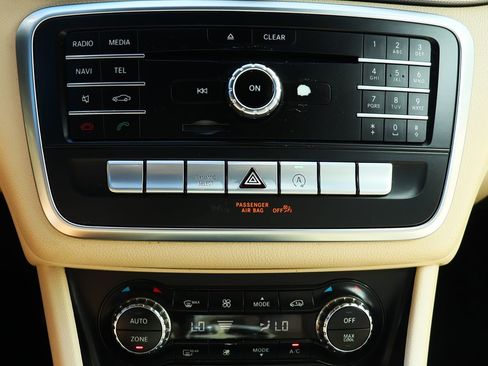 Used 2020 Mercedes-Benz GLA 250 image 44