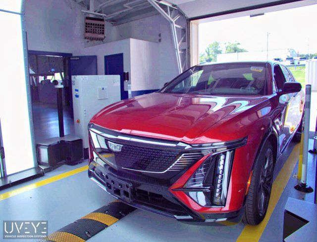 Used 2024 Cadillac Lyriq Sport w/ Nappa Leather Package AWD/4WD image 2