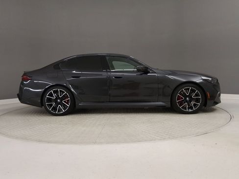 Used 2025 BMW M5 w/ Carbon Package image 6