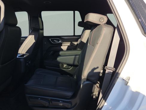 Used 2024 Chevrolet Tahoe RST w/ Luxury Package AWD/4WD image 10