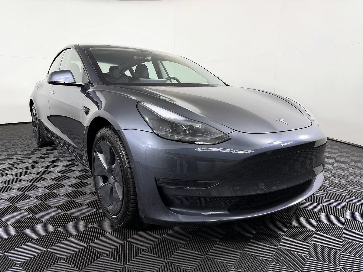Used 2022 Tesla Model 3 Long Range AWD/4WD image 5