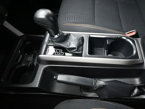 Used 2017 Toyota Tacoma SR5 image 20