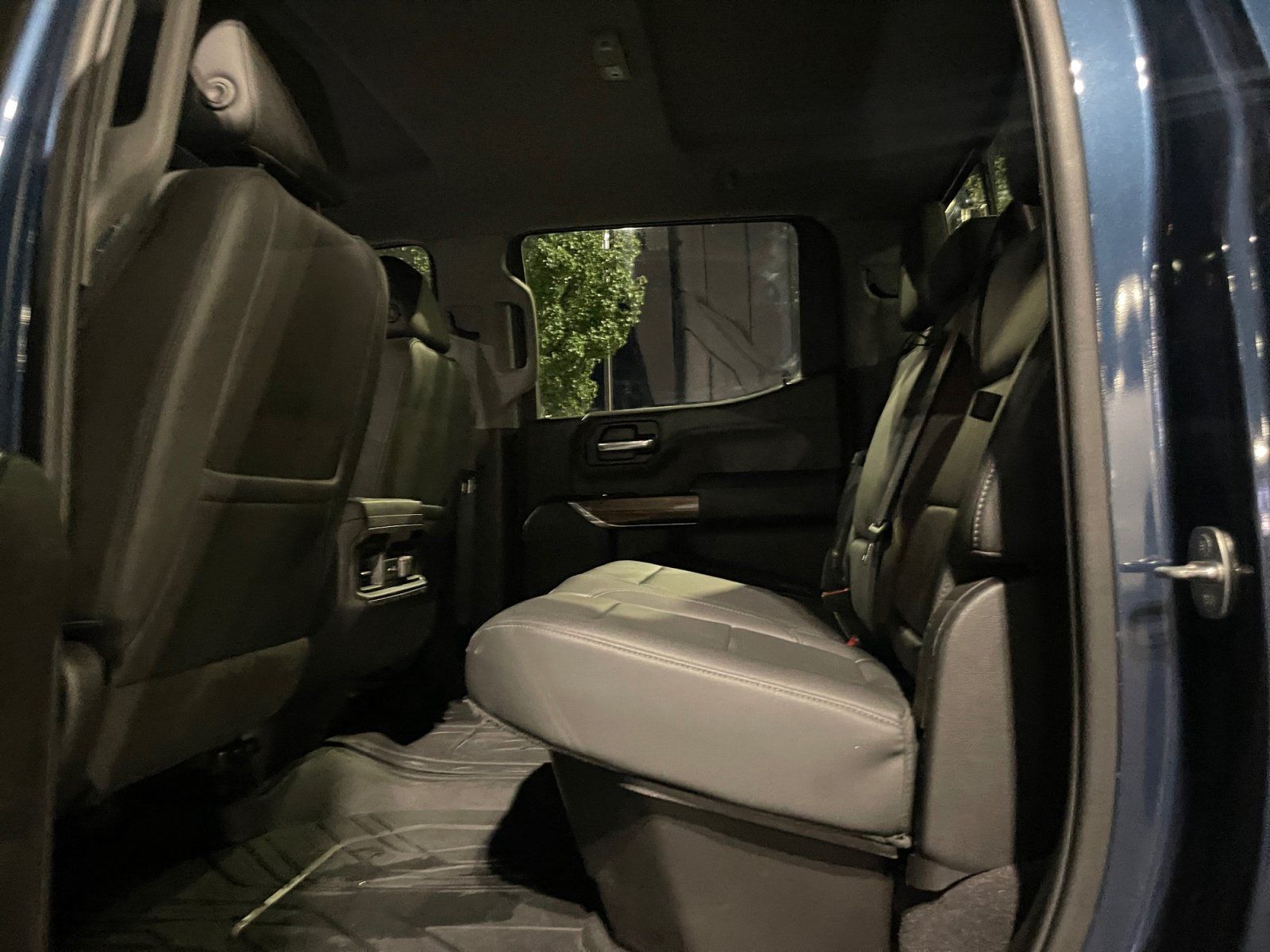 Used 2019 Chevrolet Silverado 1500 LT Trail Boss AWD/4WD image 23
