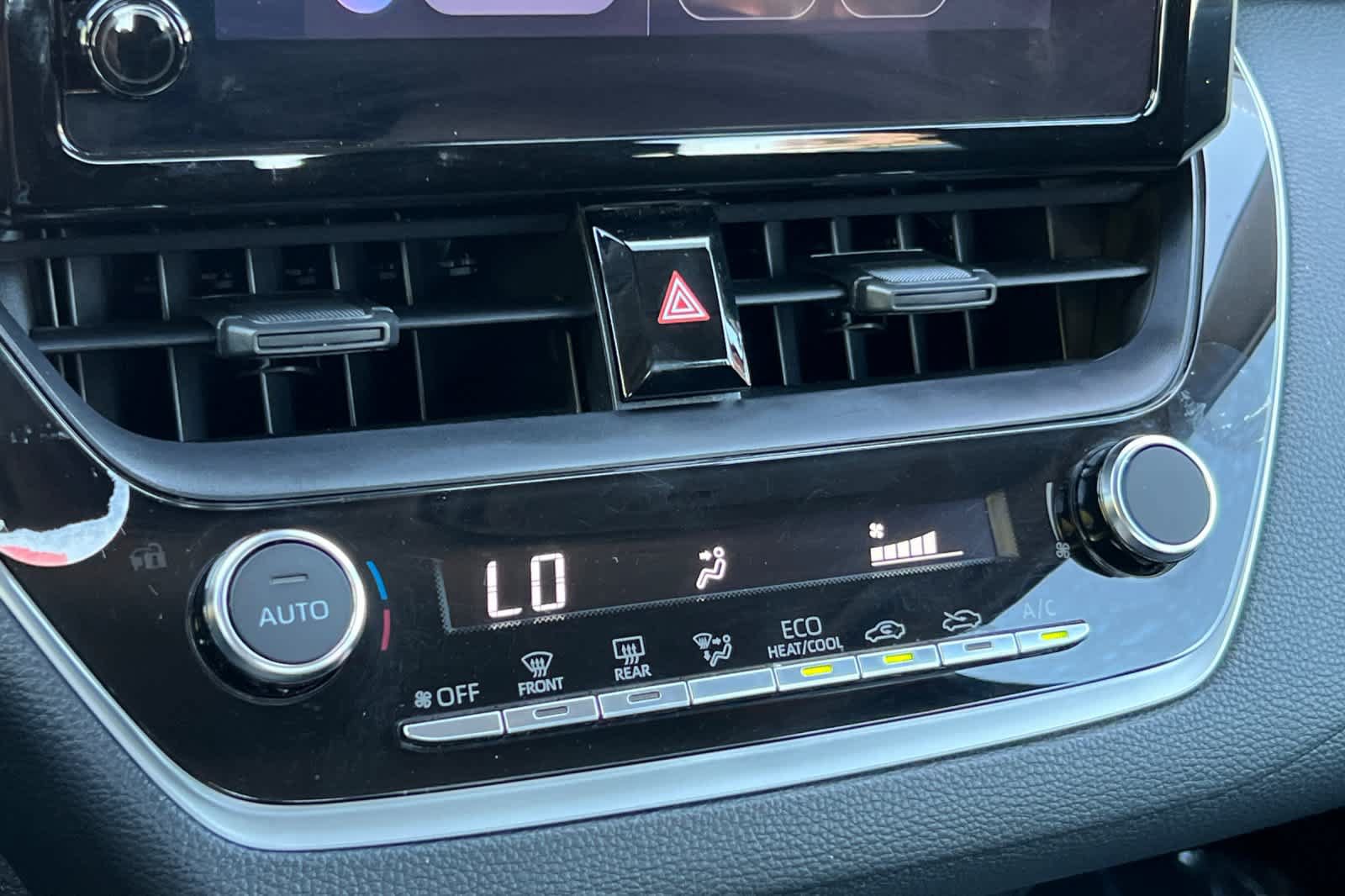 Certified 2025 Toyota Corolla LE FWD image 20